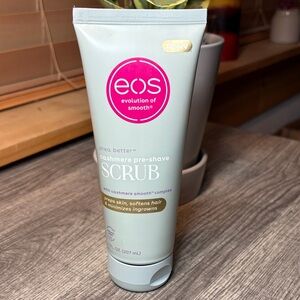 🫟5 for $25🫟 EOS Cashmere Pre-Shave Scrub